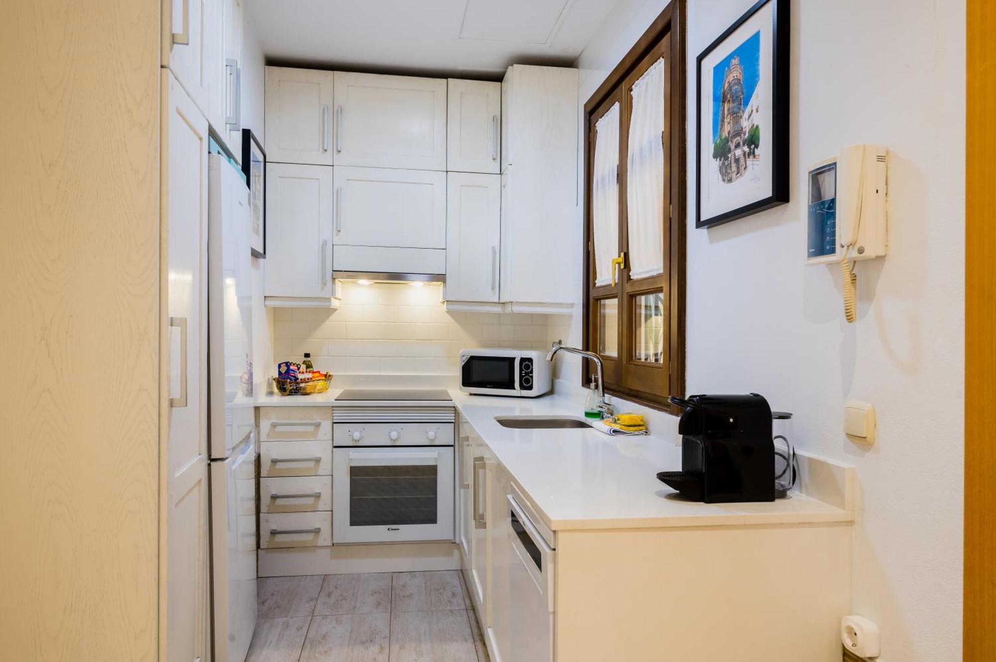 Beautiful And Cozy- 1Bd 1Bth- Arenal Center Apartment Seville Ngoại thất bức ảnh