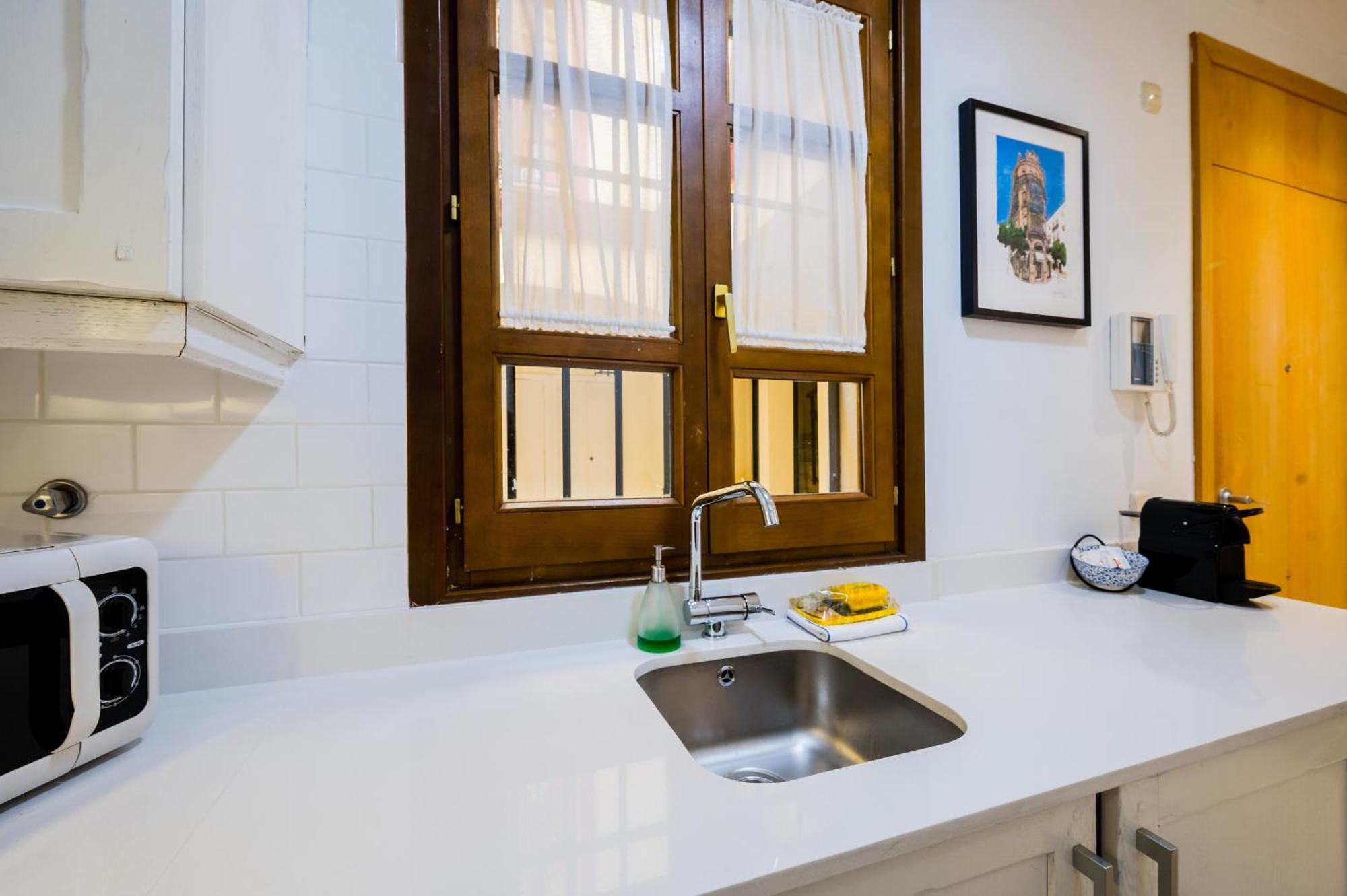 Beautiful And Cozy- 1Bd 1Bth- Arenal Center Apartment Seville Ngoại thất bức ảnh