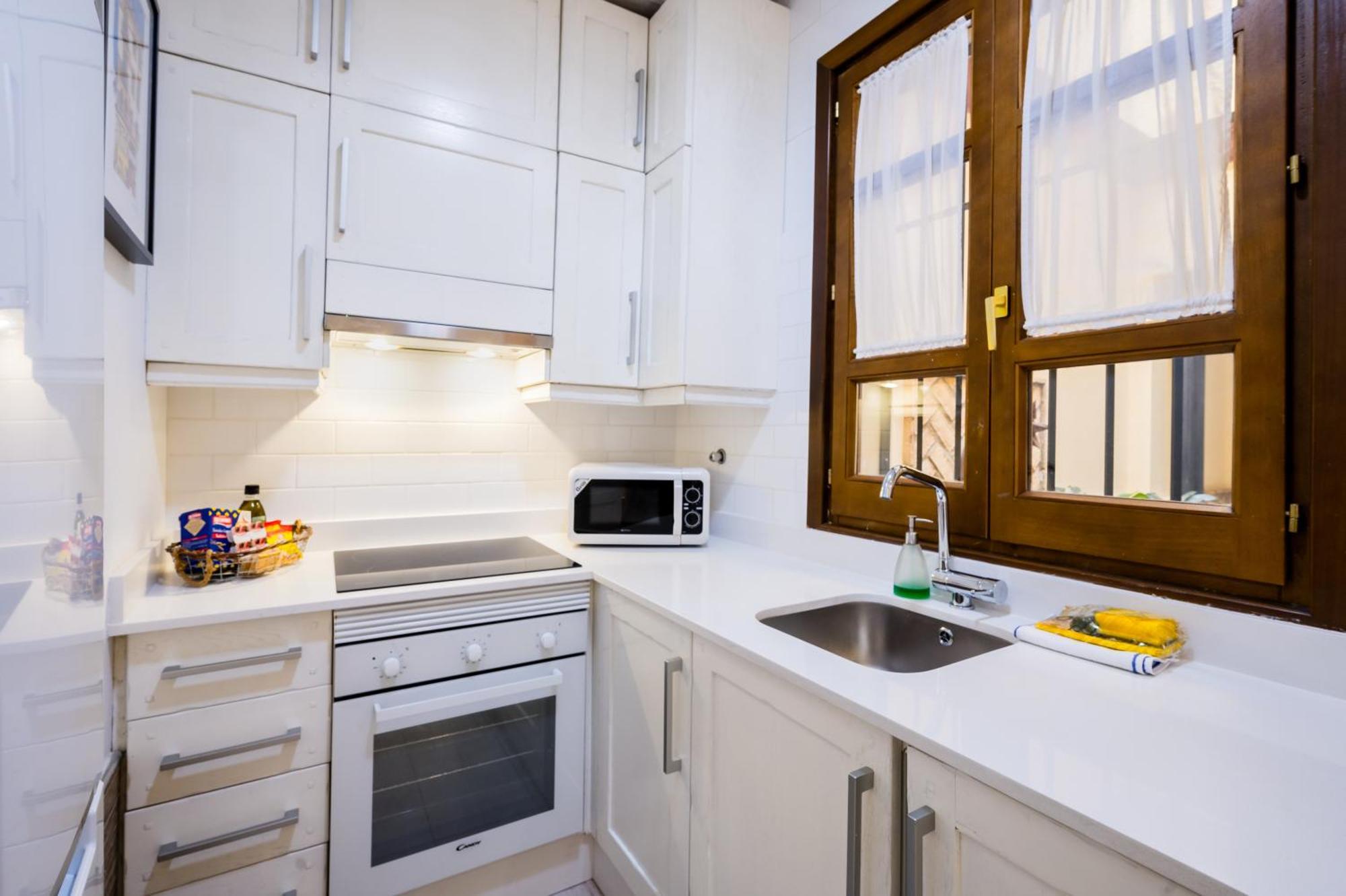 Beautiful And Cozy- 1Bd 1Bth- Arenal Center Apartment Seville Ngoại thất bức ảnh