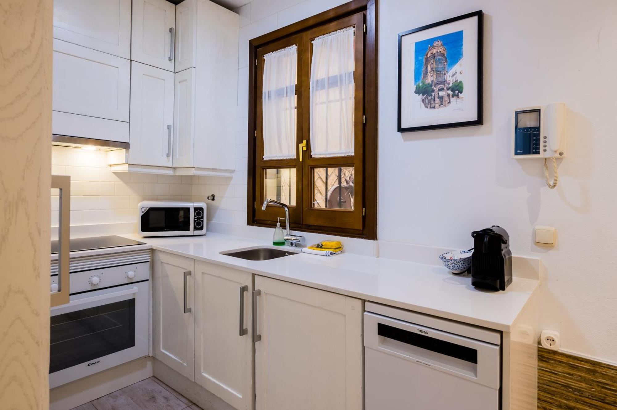Beautiful And Cozy- 1Bd 1Bth- Arenal Center Apartment Seville Ngoại thất bức ảnh