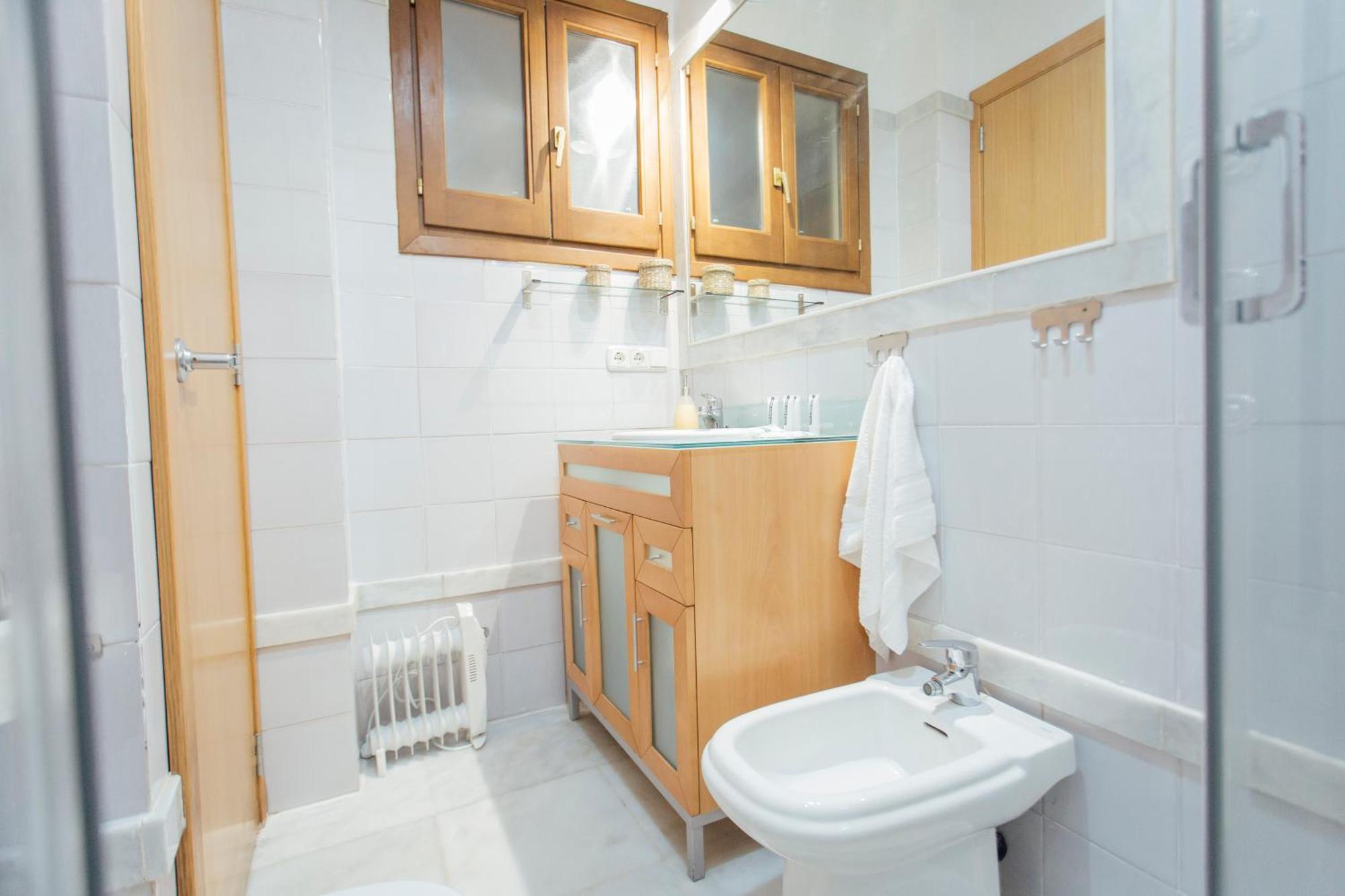 Beautiful And Cozy- 1Bd 1Bth- Arenal Center Apartment Seville Ngoại thất bức ảnh